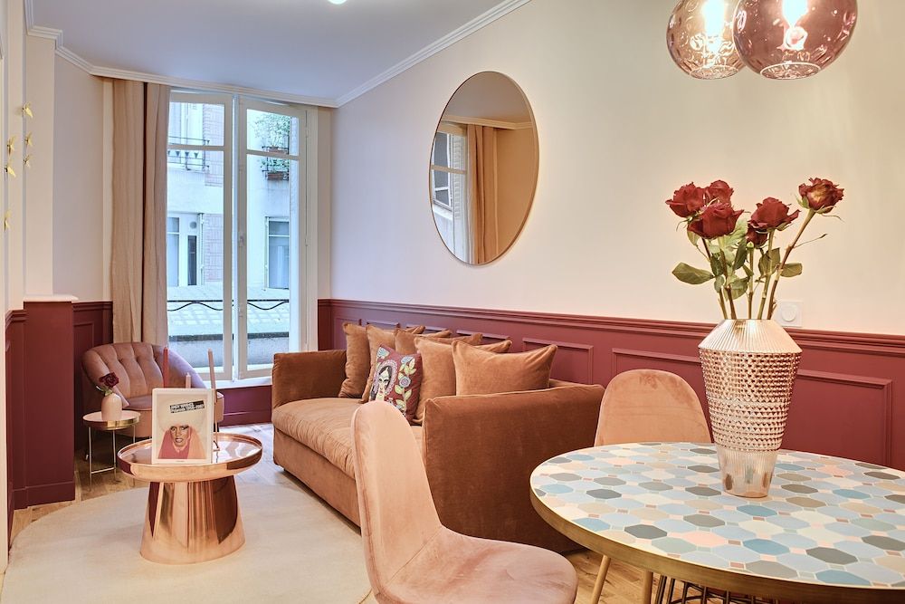 Miss Marguerite Suite Royal Apartment, Ensuite, Courtyard View 23