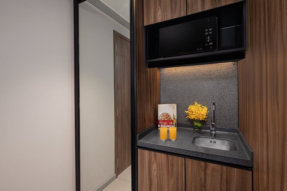 Citadines Rochor Singapore Studio, 2 Twin Beds 4