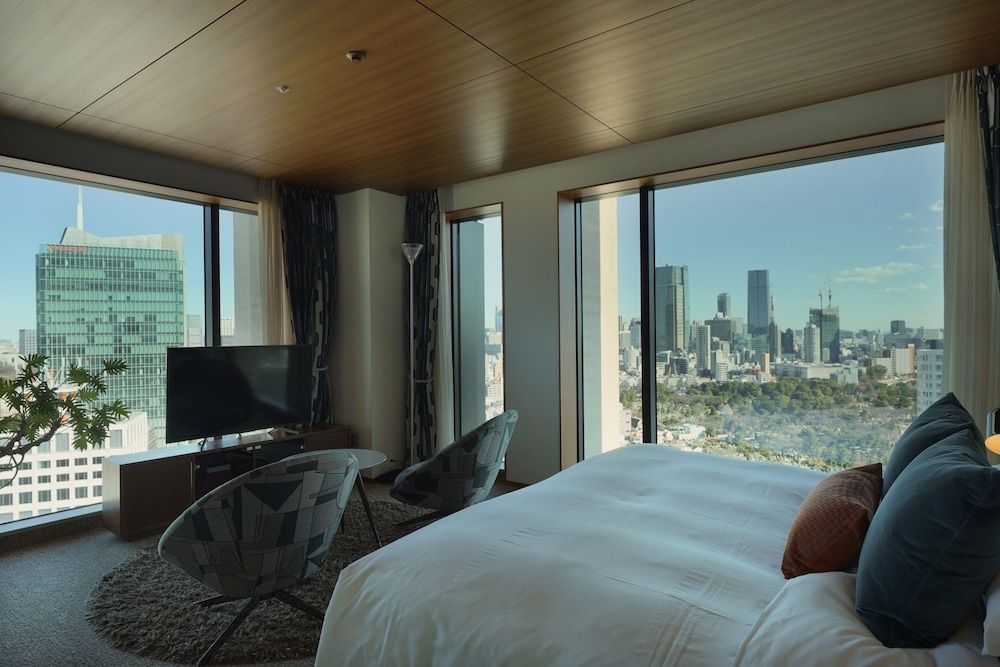 The Aoyama Grand Hotel Deluxe King Room with City view, Non Smoking 8