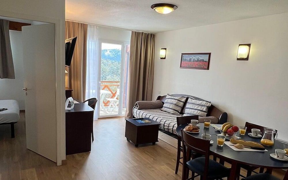 Appartement supérieur 2 pièces 6 personnes, vue montagne