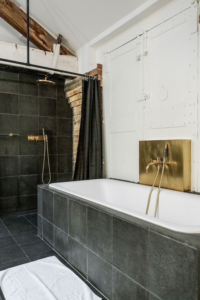 Skyline Water Front Penthouse Apartment Exclusive Apartment (Metro 605) 14