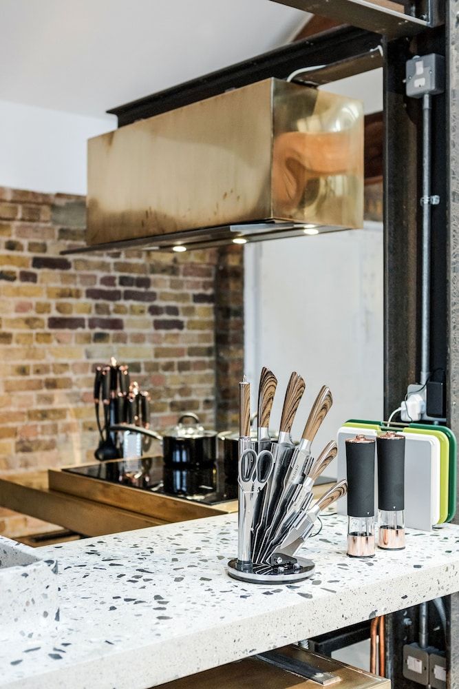 Skyline Water Front Penthouse Apartment Exclusive Apartment (Metro 605) 8