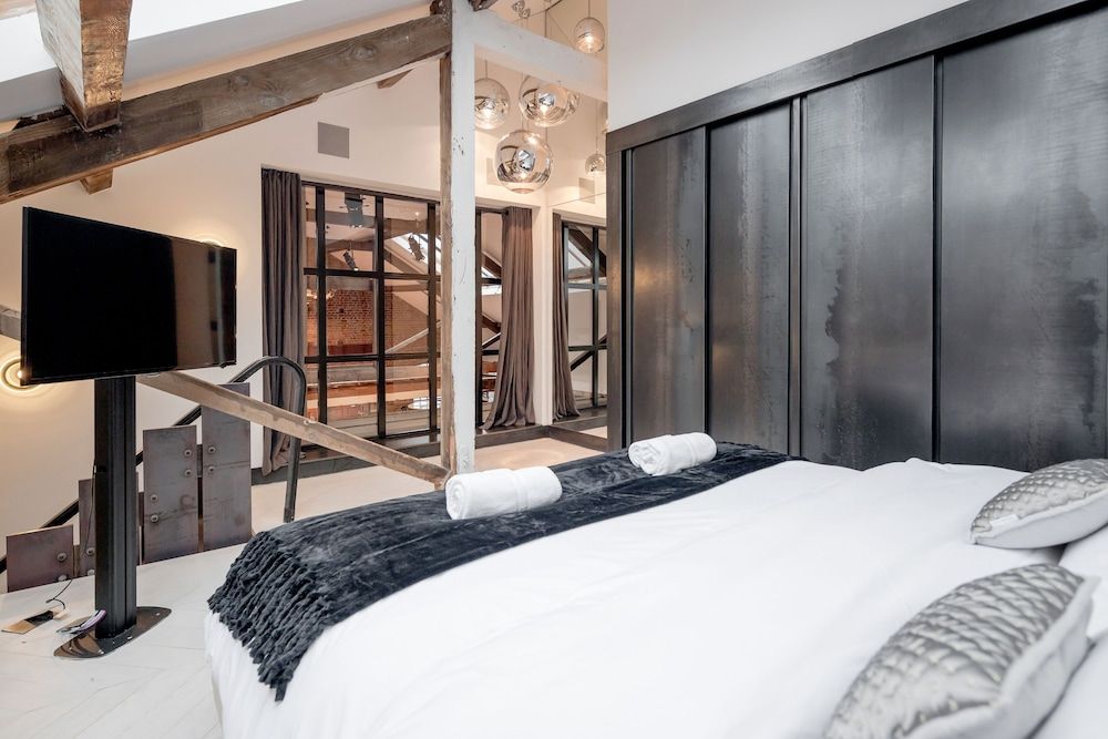 Skyline Water Front Penthouse Apartment Exclusive Apartment (Metro 605) 4