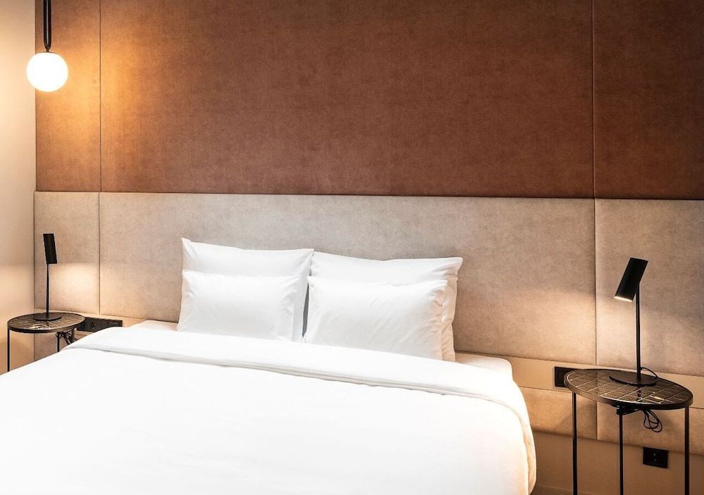 undefined Three Corners Downtown Hotel 4