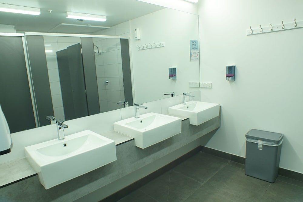 undefined Melbourne city backpackers 8