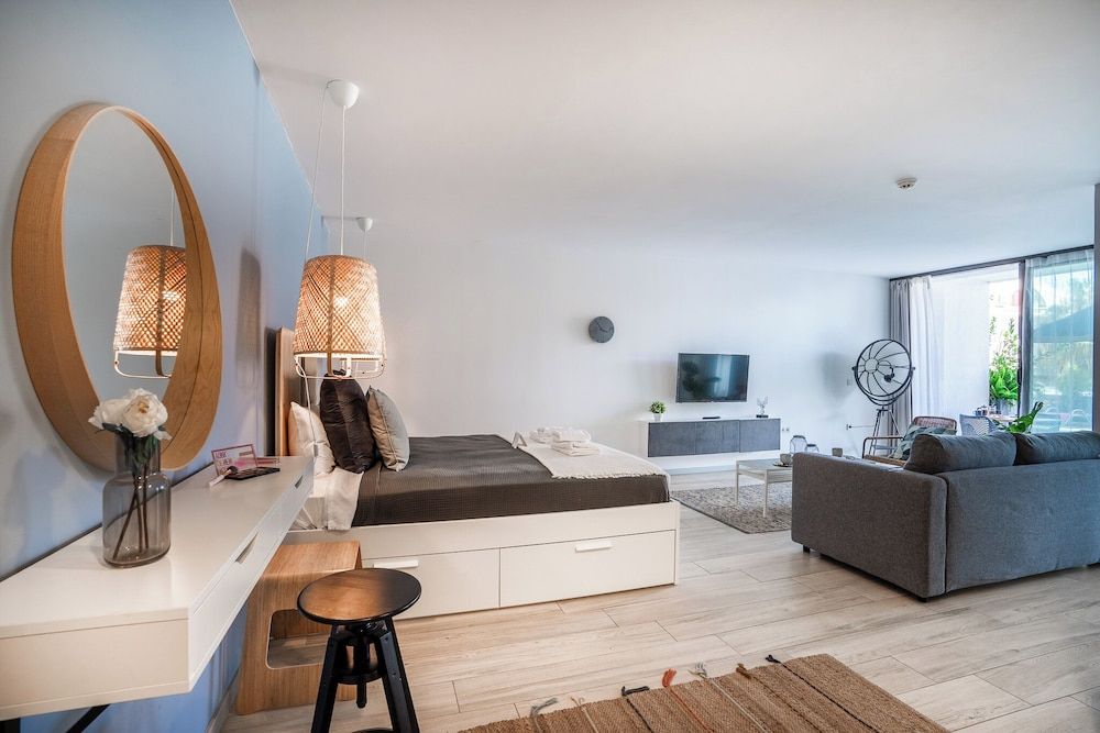 Junior Triple Room, Pool Access