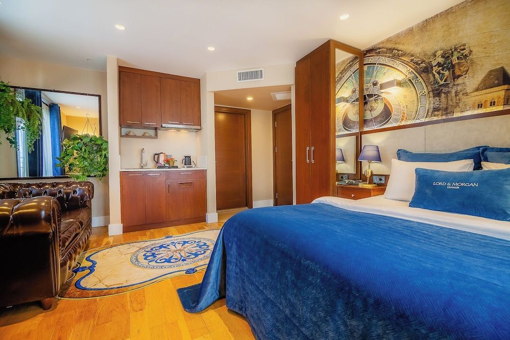 undefined Lord Morgan Exclusive Design & Cihangir 8