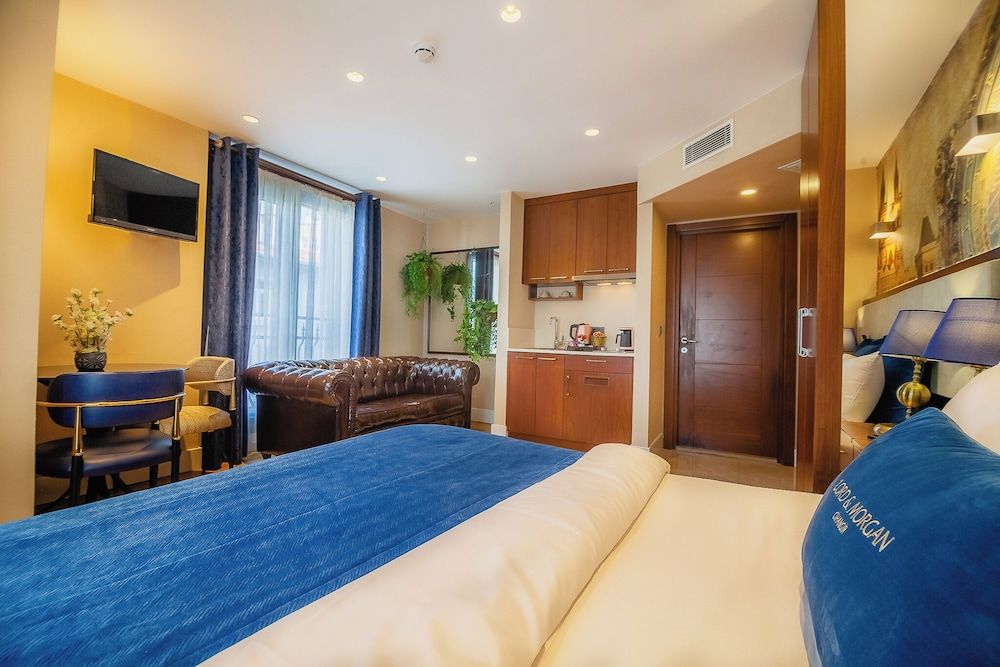 undefined Lord Morgan Exclusive Design & Cihangir 10