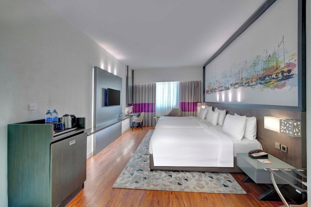 Howard Johnson Plaza By Wyndham Dubai Deira