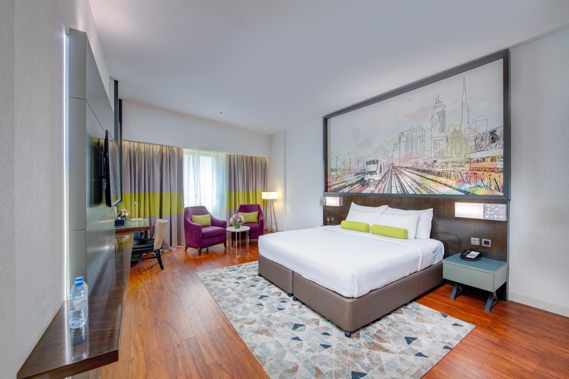 1 King Bed, Luxuria Suite, Non-Smoking