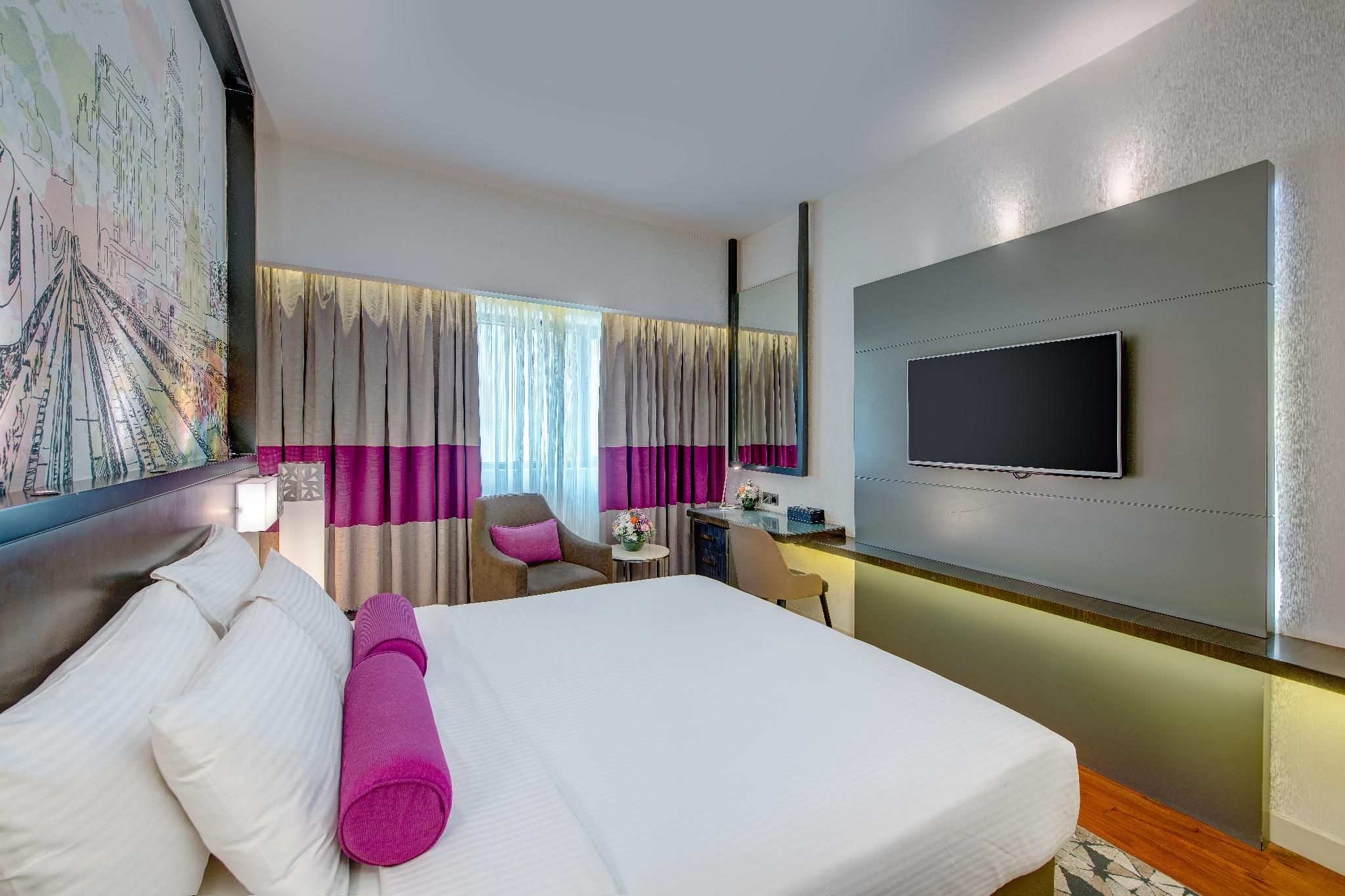 Howard Johnson Plaza By Wyndham Dubai Deira 1 King Bed, Deluxe Room, Non-Smoking