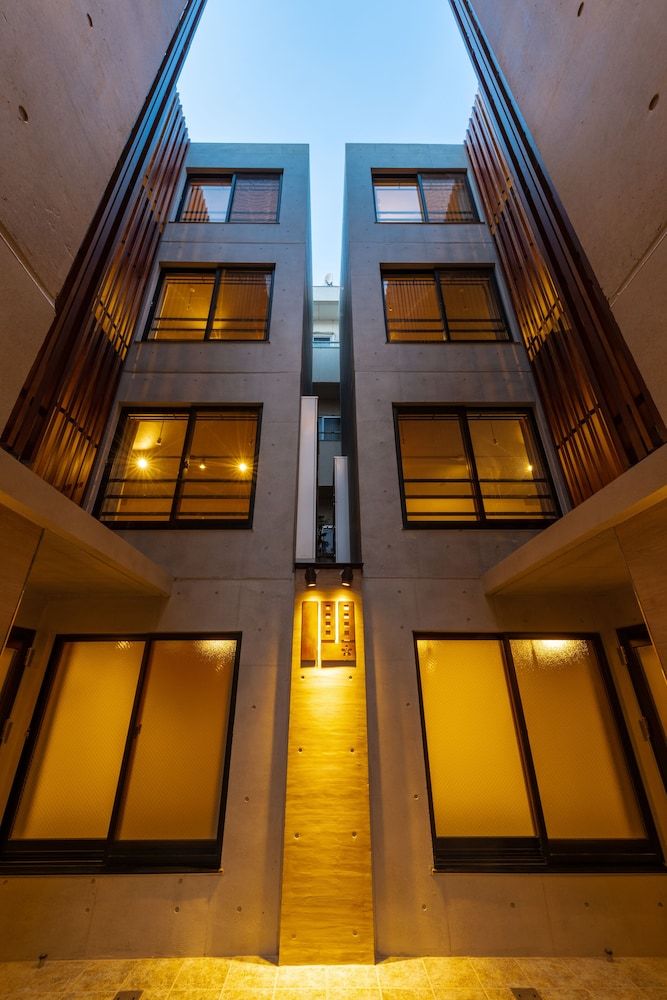 undefined Luana Shibuya 9