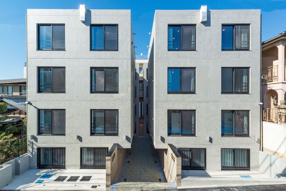 undefined Luana Shibuya 5