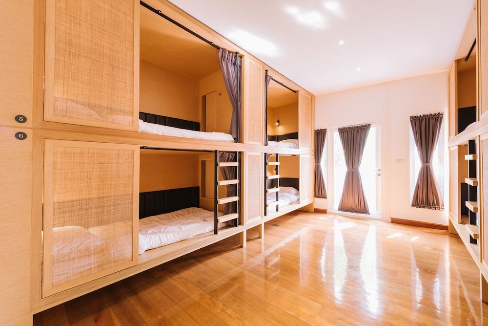 Phan Fa Heritage - Hostel 8-Bed Mixed Dormitory 4