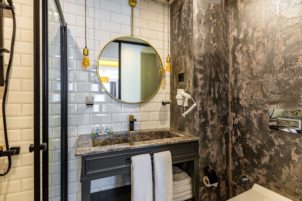 Interstar Hotel Triple Room 3