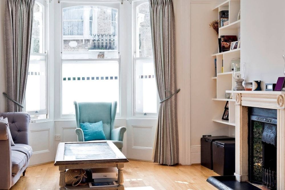 Bright & Spacious 5 Bed House in Charming Putney House (5 Bedrooms) 17