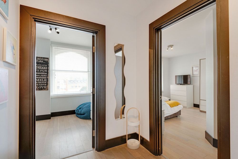 Heinze Building by City Living London Flat 401 Farringdon Road 11