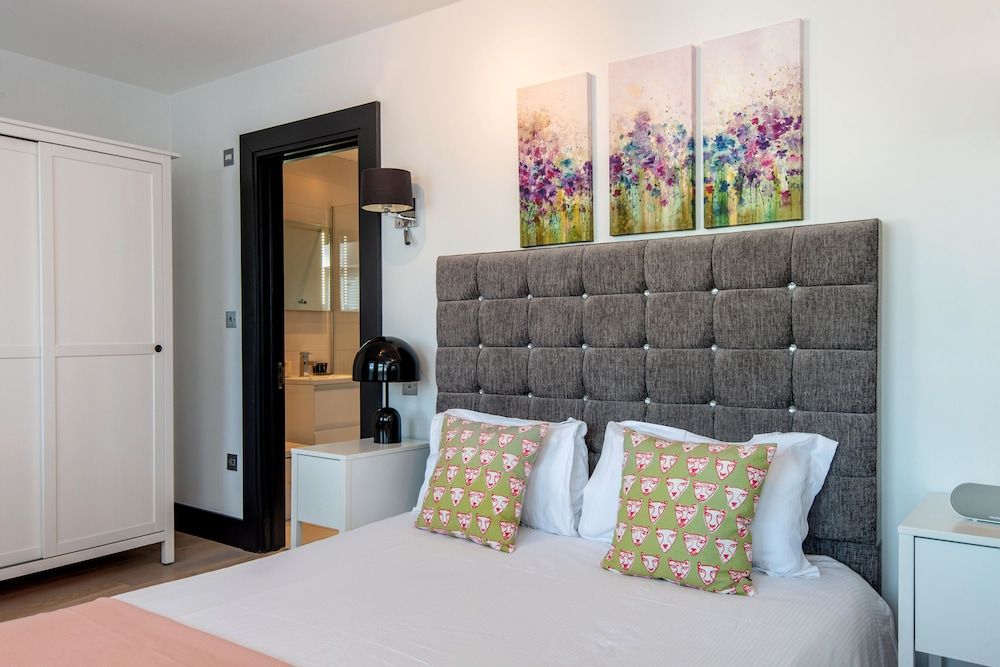 Heinze Building by City Living London Flat 501 Farringdon Road 2