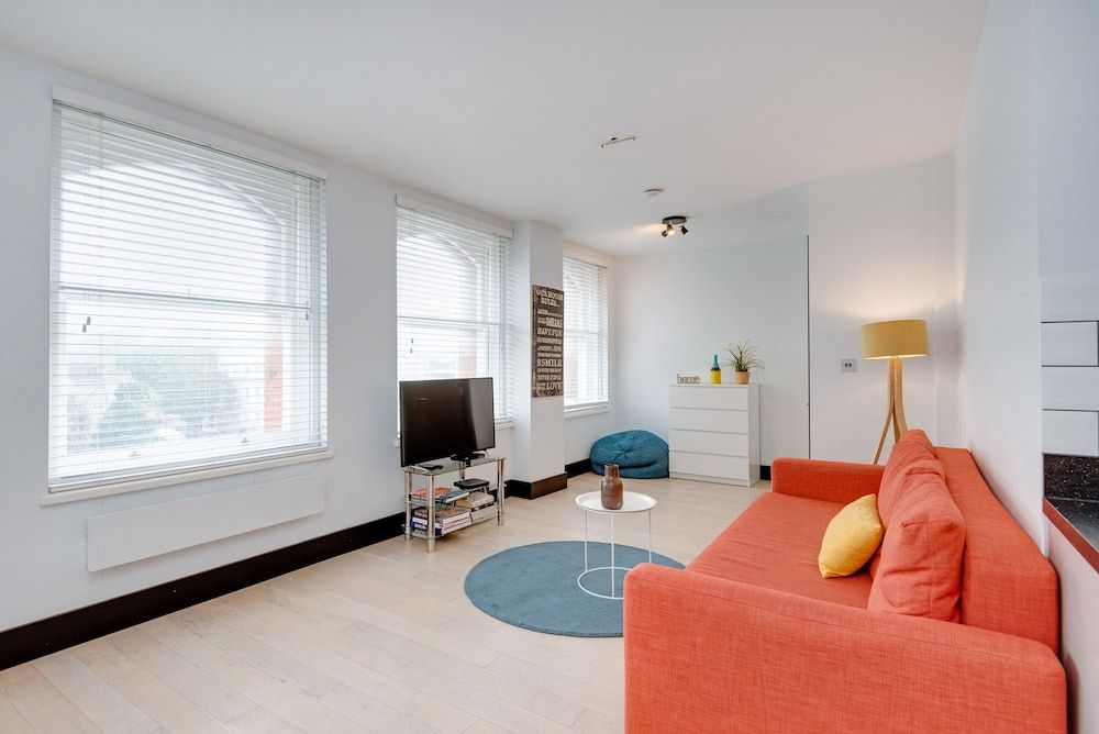 Heinze Building by City Living London Flat 401 Farringdon Road 19