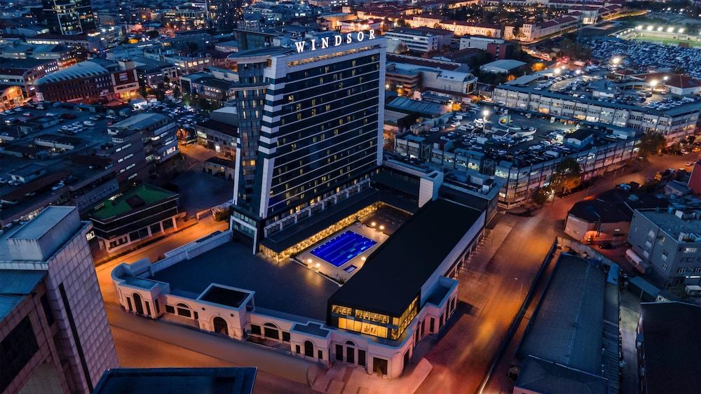 undefined Windsor Hotel & Convention Center 6