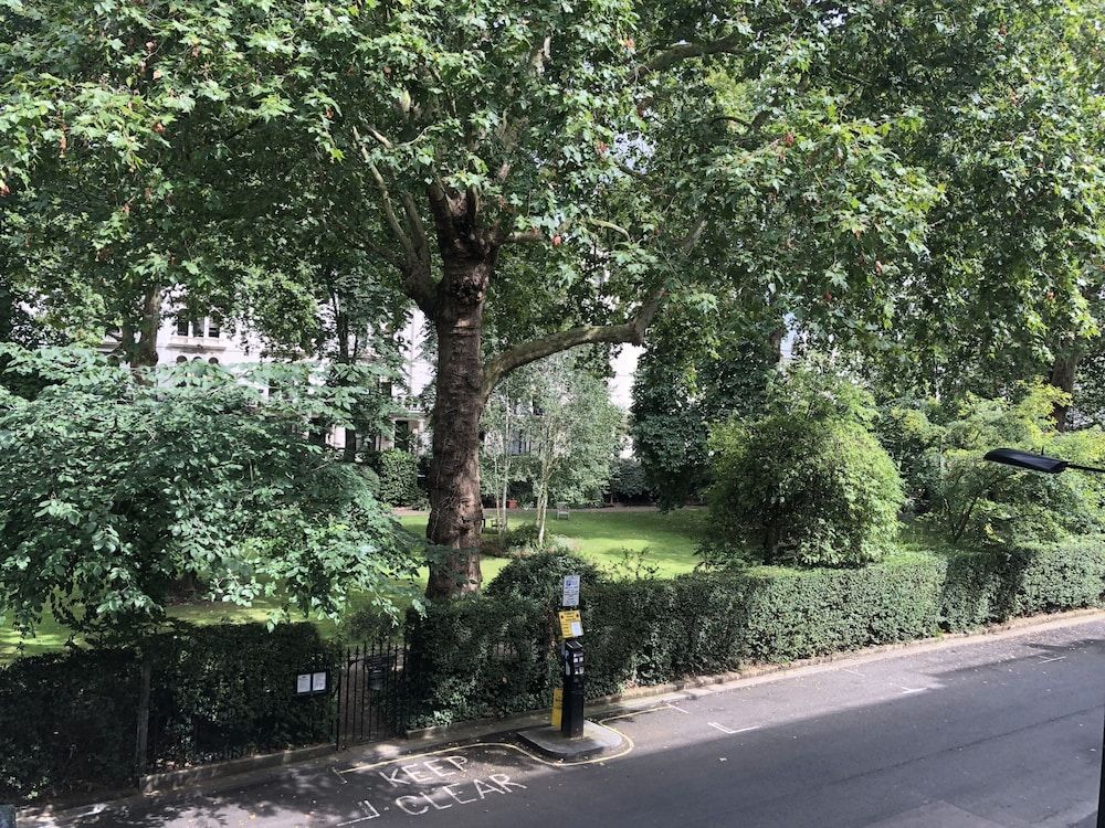 undefined Hyde Park Studio