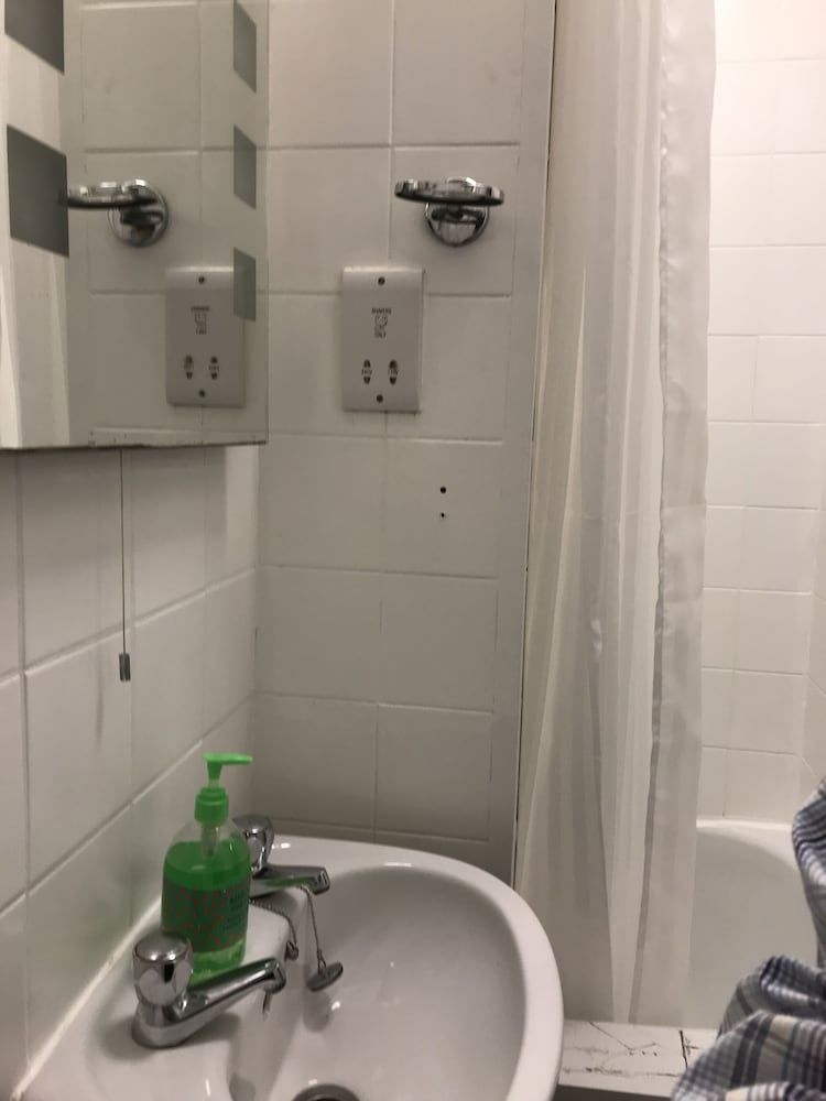 undefined Hyde Park Studio 9