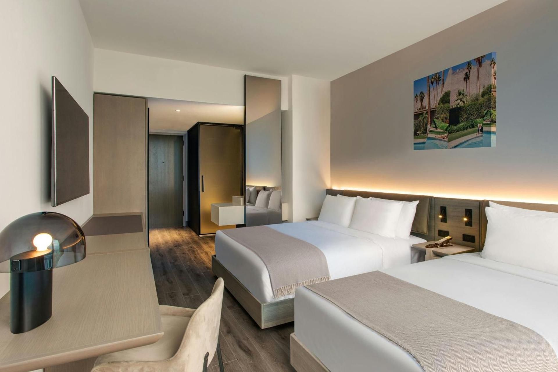 City View Queen Room Hearing Accessible