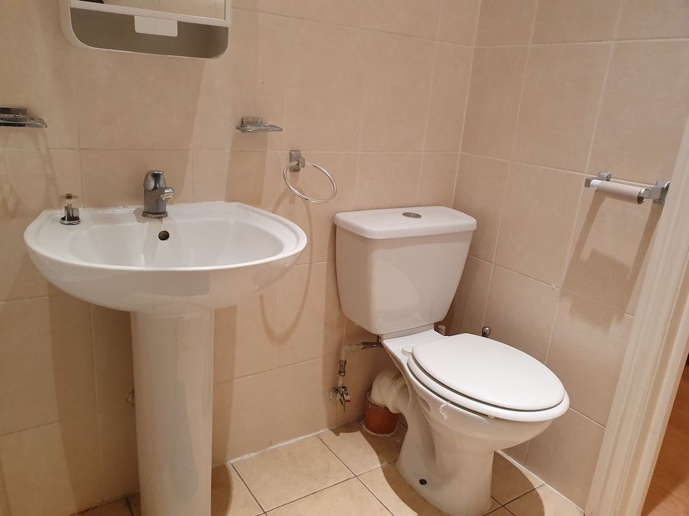 Studio Apartment in South Kensington 14 Studio 15