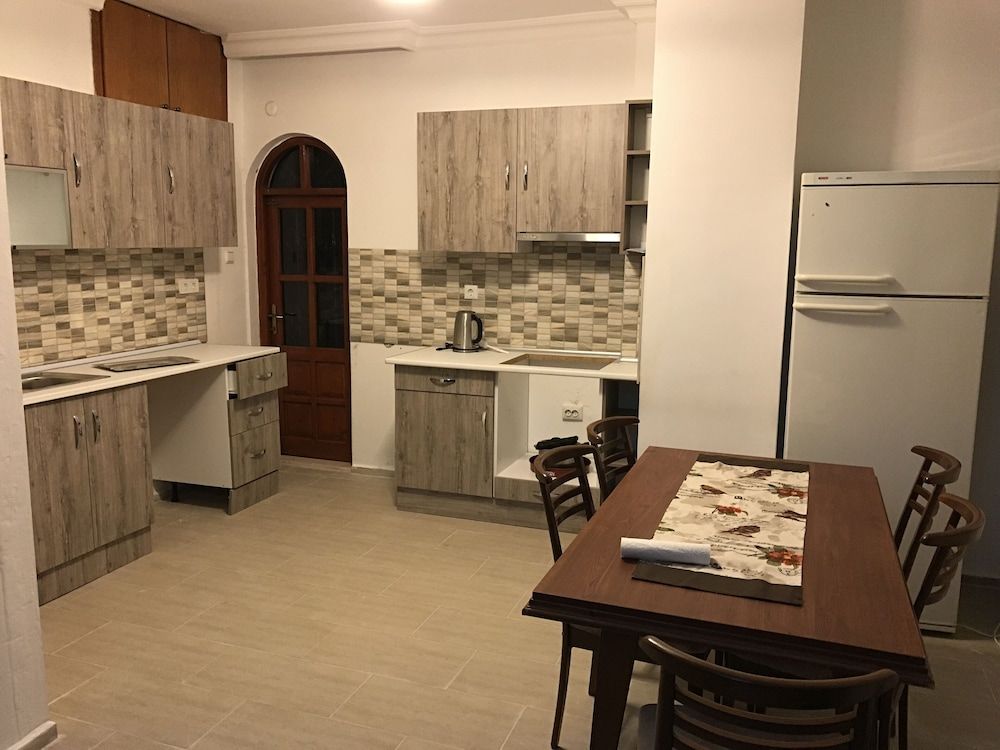 Orange Garden Economy Apartment, 1 Bedroom 9