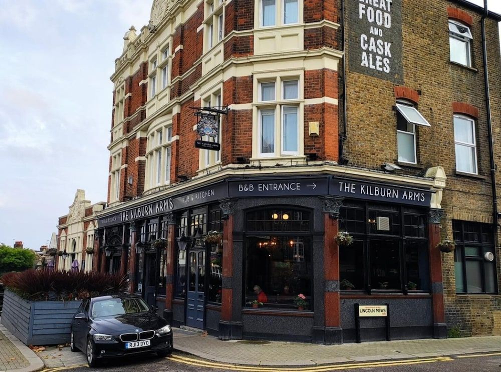 undefined OYO The Kilburn Arms 8