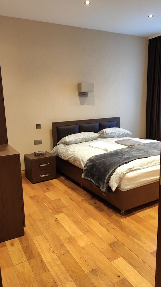 undefined OYO The Kilburn Arms 5