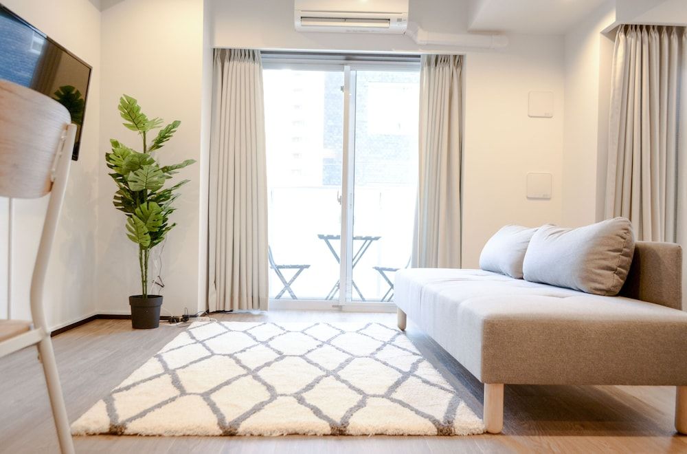 intheHood: Tsukiji Studio 301 6