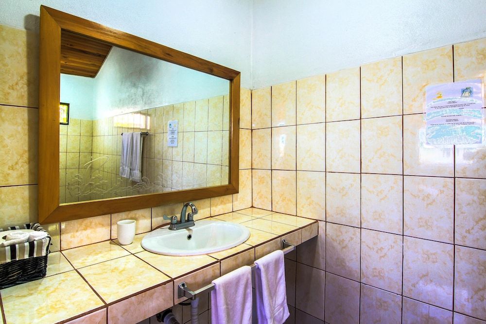 Hotel Mango Valley Superior Double Room, 1 Queen Bed 5