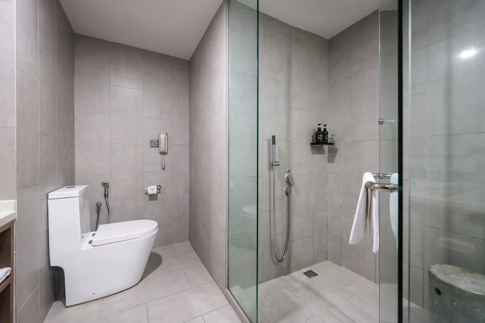 Alia Premier KLCC Superior Twin Room 5