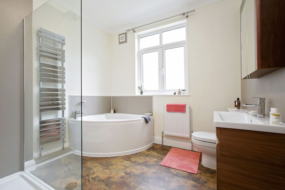 Quiet Historic Mews- Hyde Park Three-Bedroom Apartment 17