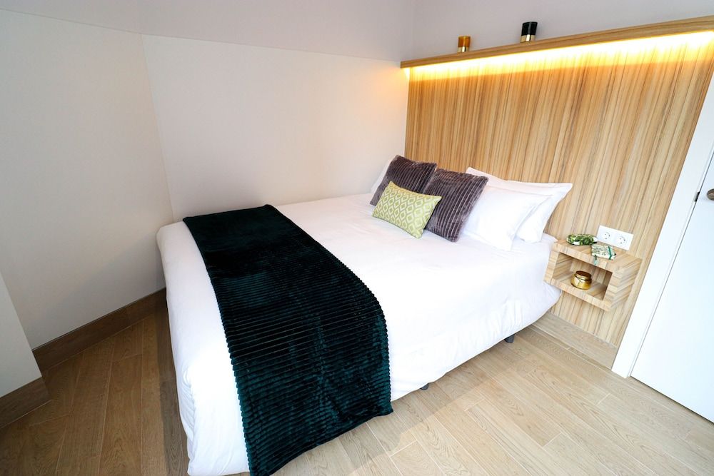 CIELO Madrid Studios Comfort Studio, City View 8