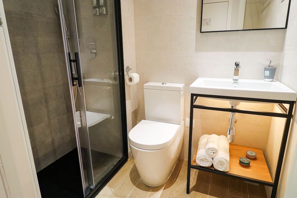 CIELO Madrid Studios Comfort Studio, City View 11