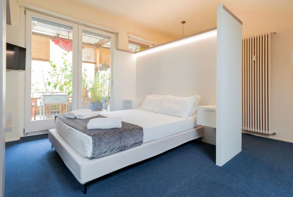 Luxury Studio, 1 Bedroom (Via dei Piatti 4)