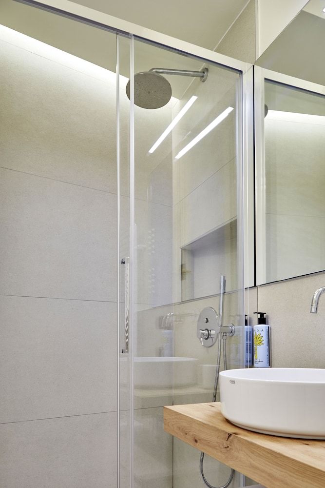 1 bedrooms Luxury Apartment (Piazza sant'Alessandro 3)