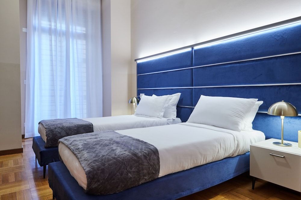 2 Bedrooms apartment (Via Flavio Baracchini 2)