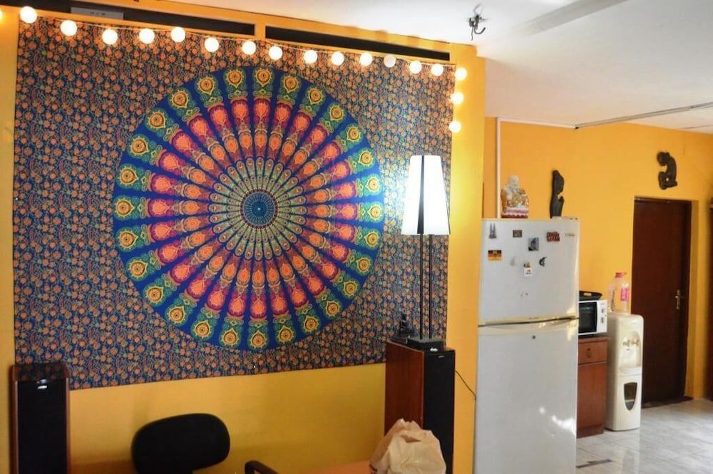 undefined Drop Inn Colombo 7