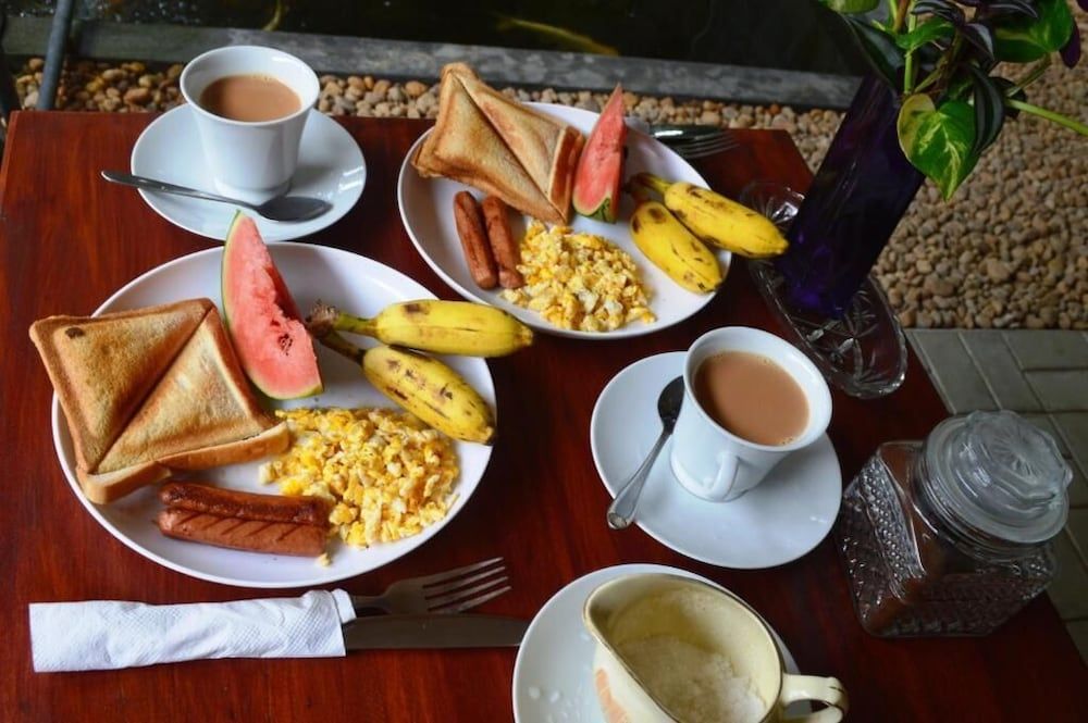 undefined Drop Inn Colombo 8