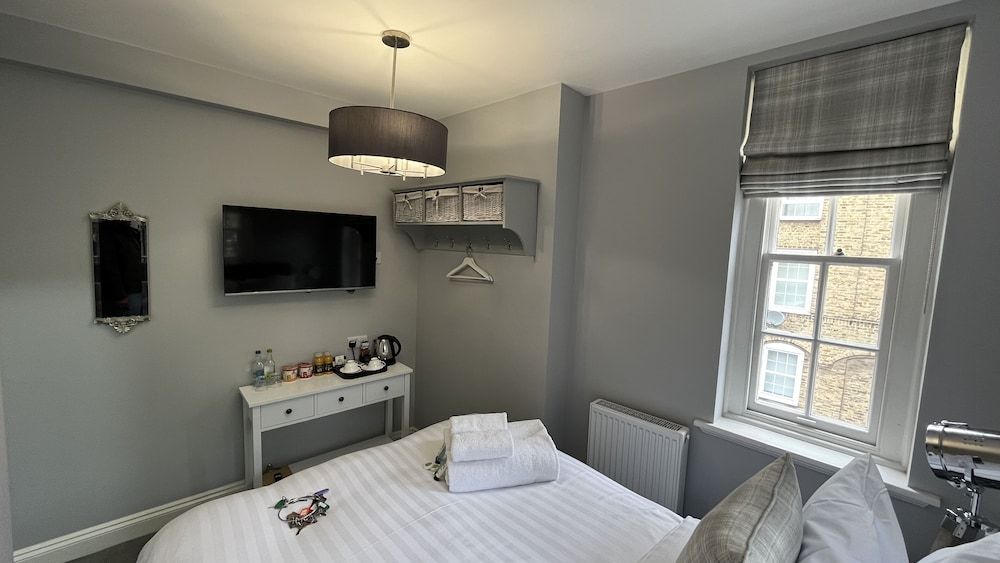 Dockers Inn Double Room 2