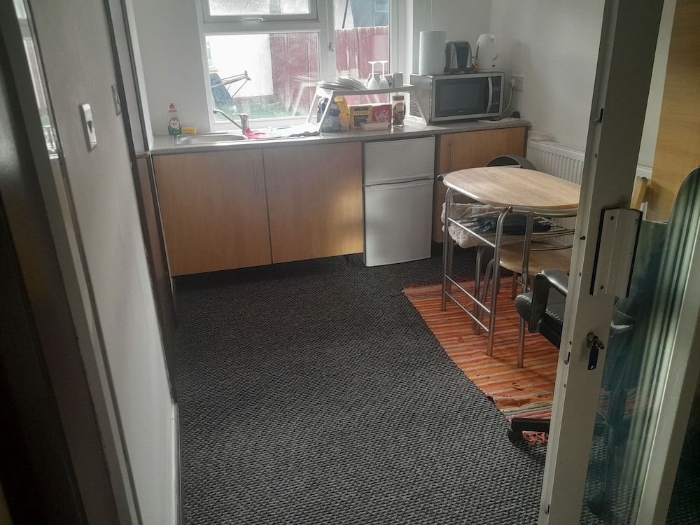 undefined Lovely 1-bed Studio in London 9