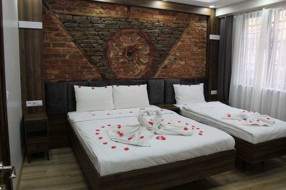 undefined Han Suite Hotel