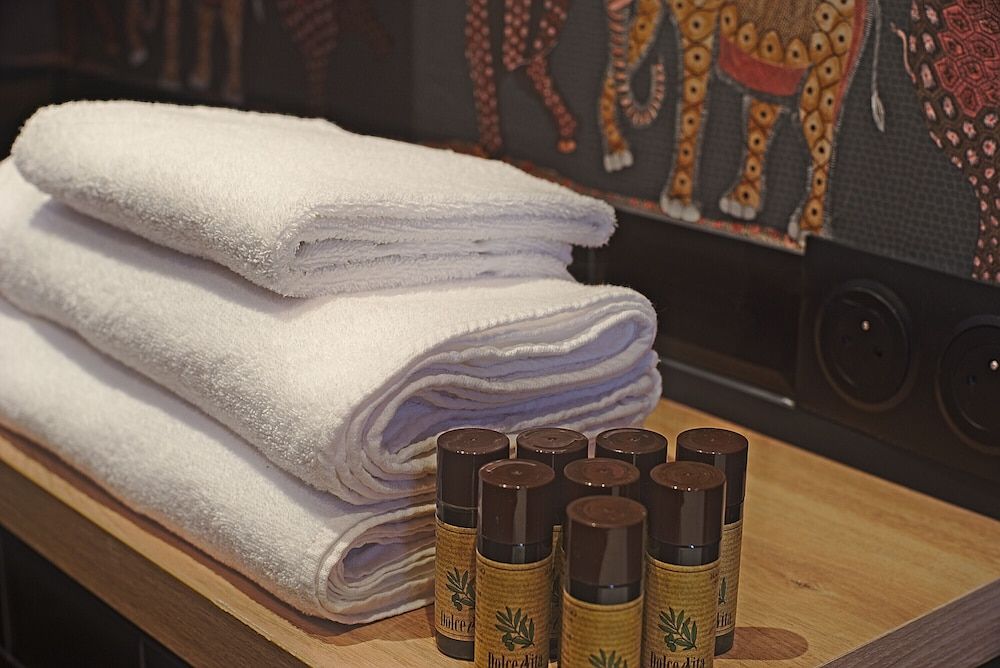 The Lord Byron Suite Luxury Apartment, Ensuite, Courtyard View 14