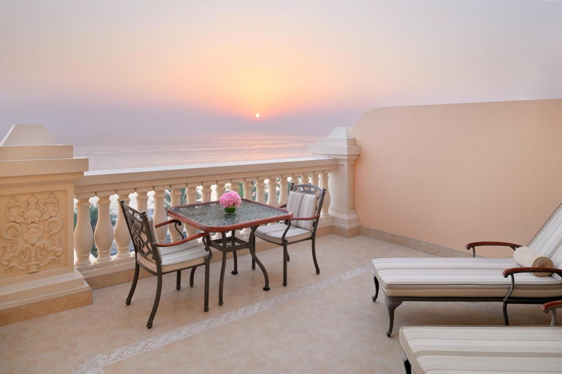 undefined Raffles The Palm 9