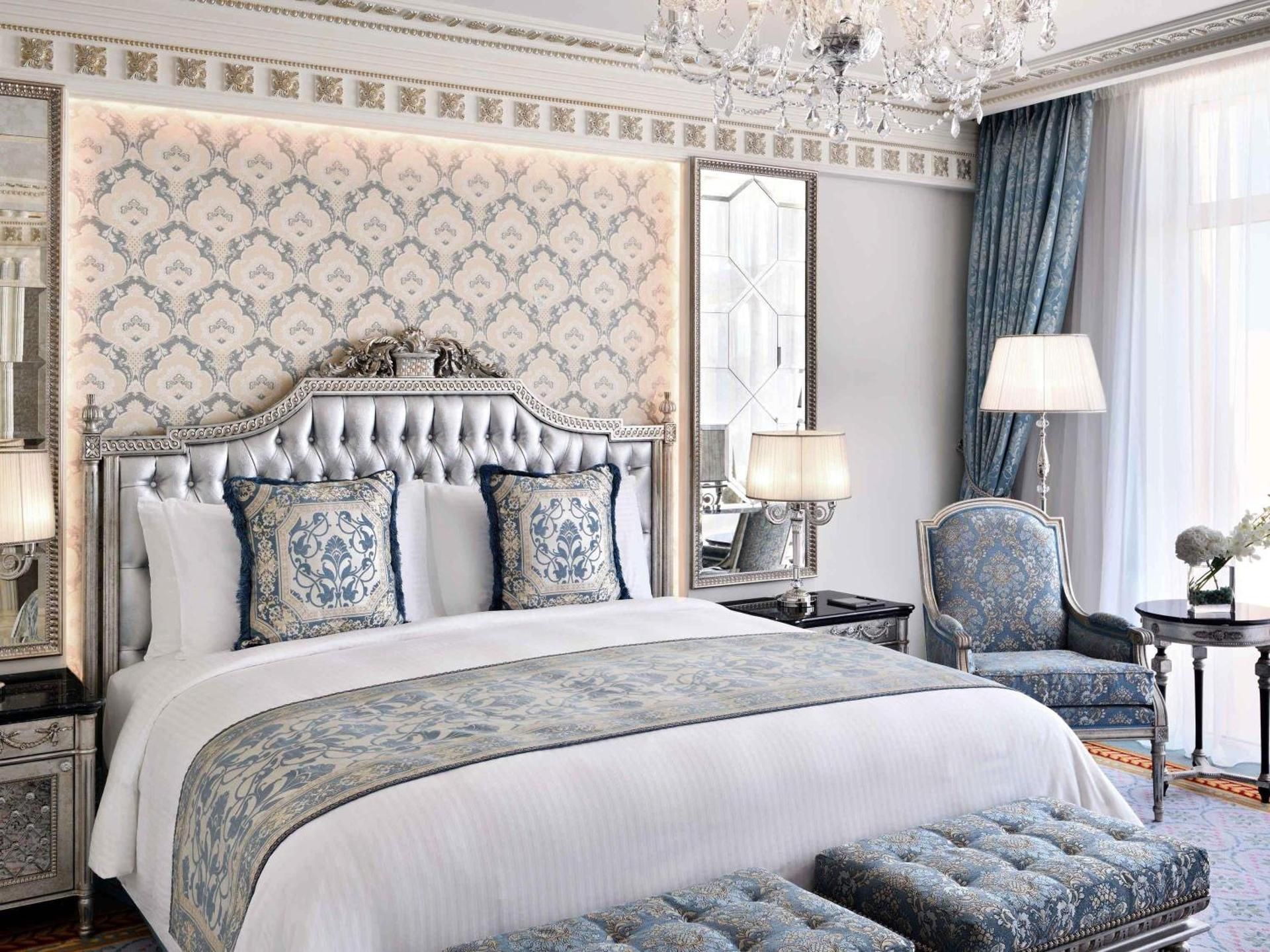 Signature Suite Palm View With balcony and Lounge Access