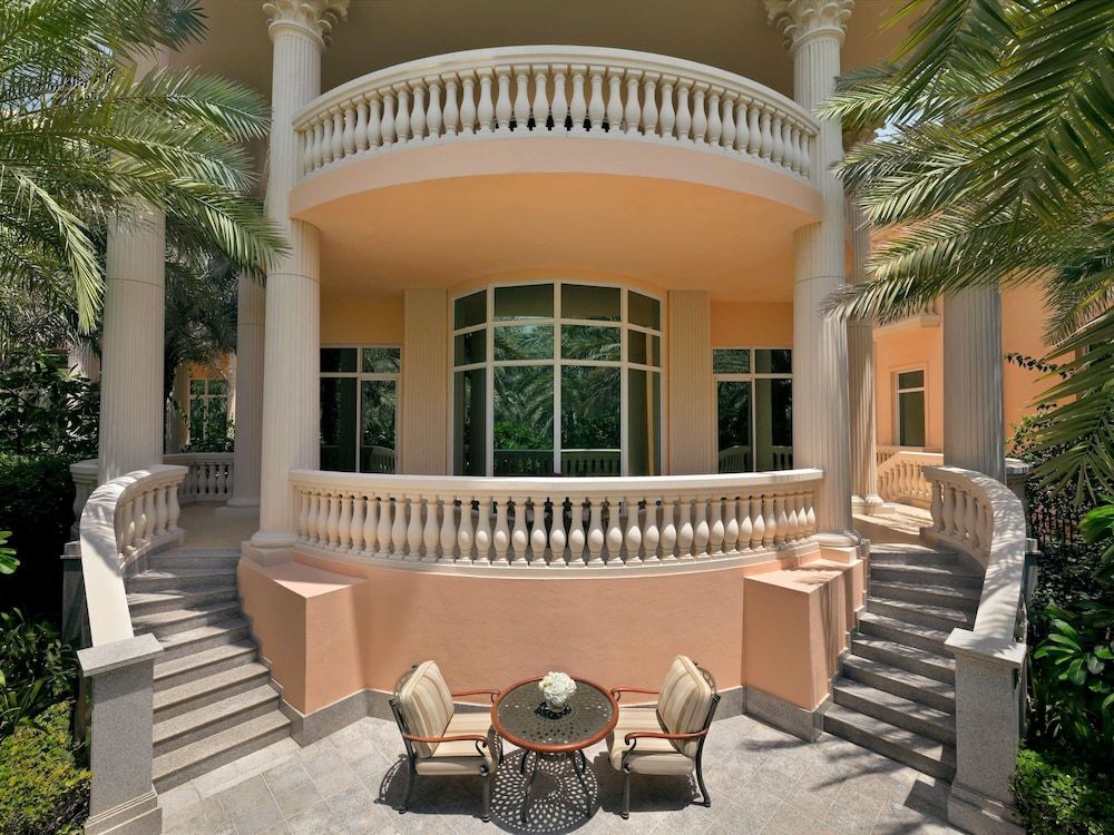 undefined Raffles The Palm 5