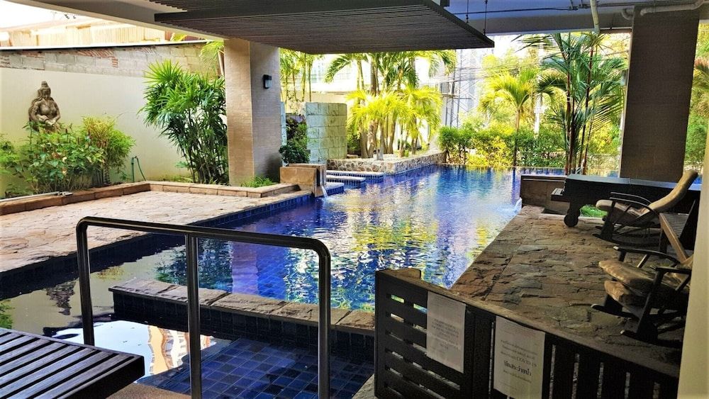 undefined Lovely 2-bed Apartment in Pratumnak With Pool View 5